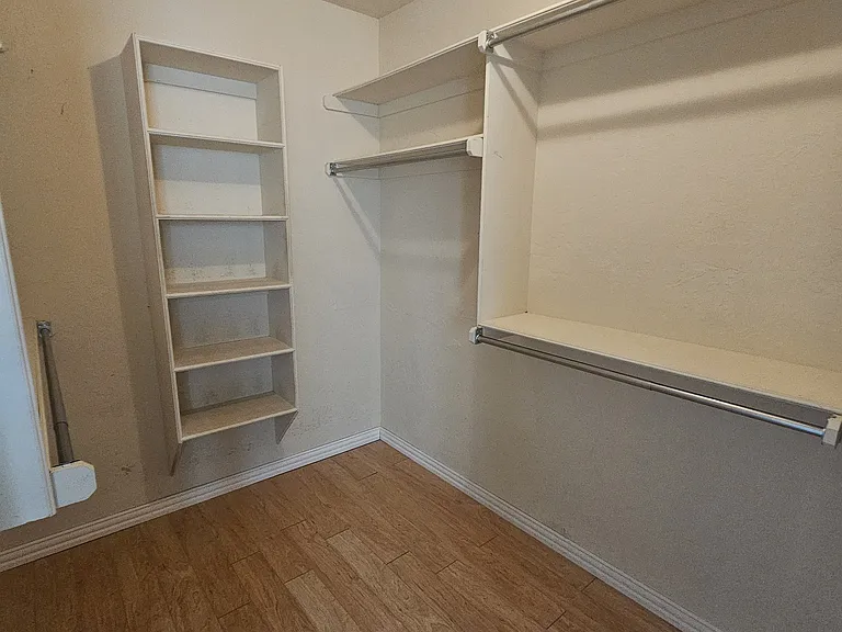 7 NW Forest Ln — Photo 16