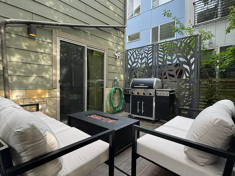 825 18th Ave — Photo 34