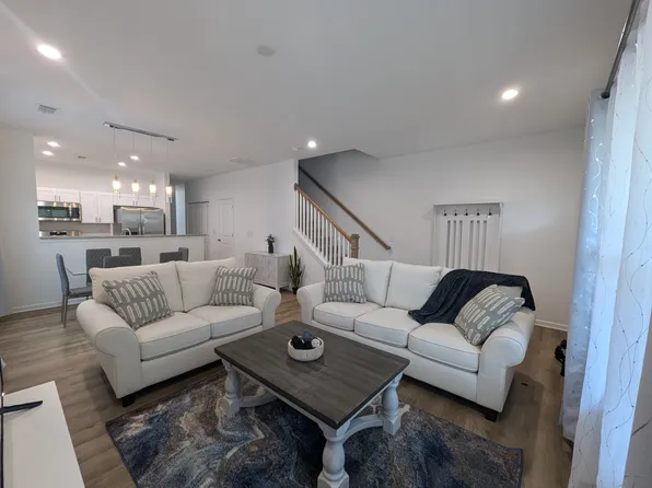 5 Scott St Unit A, Greenville, SC 29611