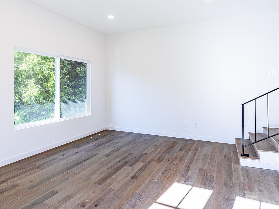 1st image of 1025 9th St #5