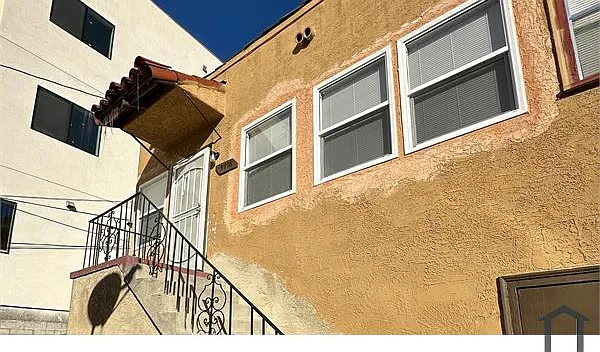 3916 S Normandie Ave — Photo 16