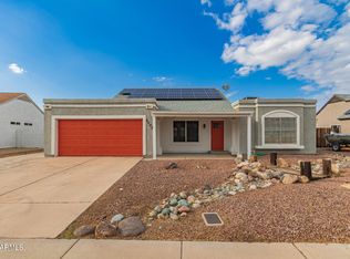 6038 W Gelding Dr, Glendale, AZ 85306