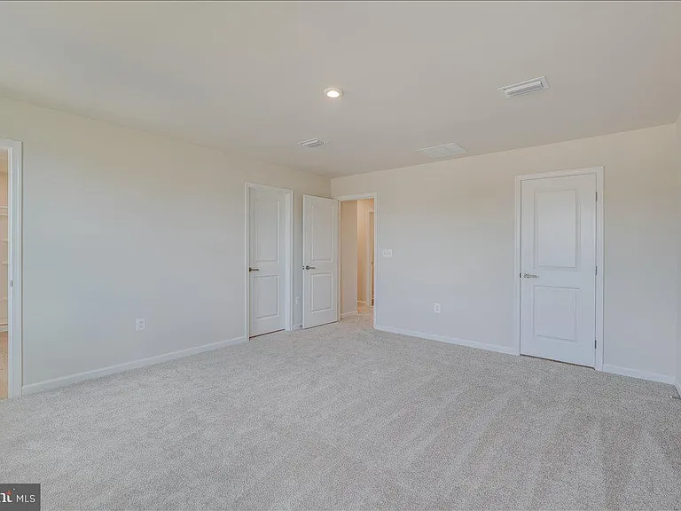 18045 South Village Dr — Photo 21
