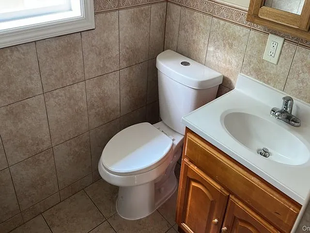 28 Stowe Pl — Photo 5