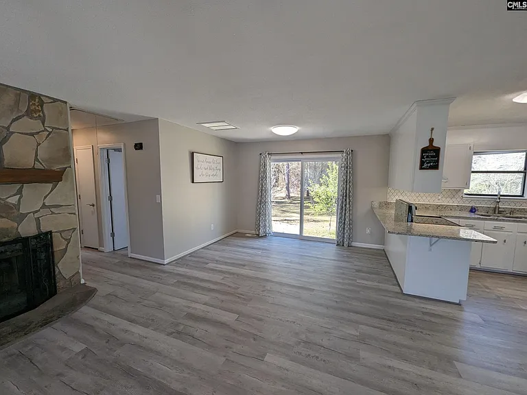 404 Fox Squirrel Rd — Photo 3