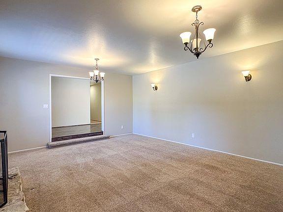3rd image of 18530 Rancho Las Cimas Way