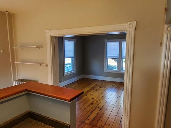 5th image of 12 Highland Ave APT 1