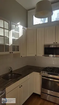 Rented by Metropolitan Property Group | media 23