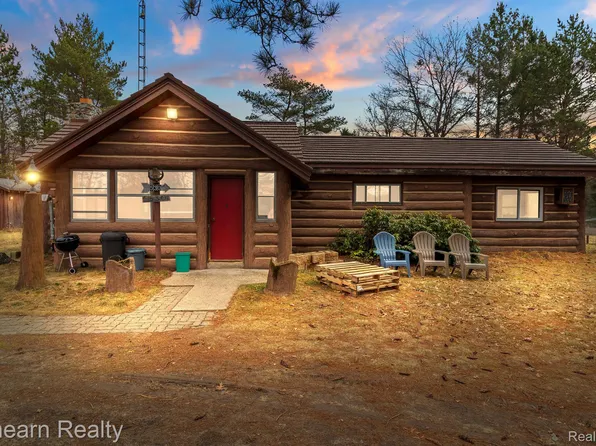 530 Bodi Trl, Grayling, MI 49738