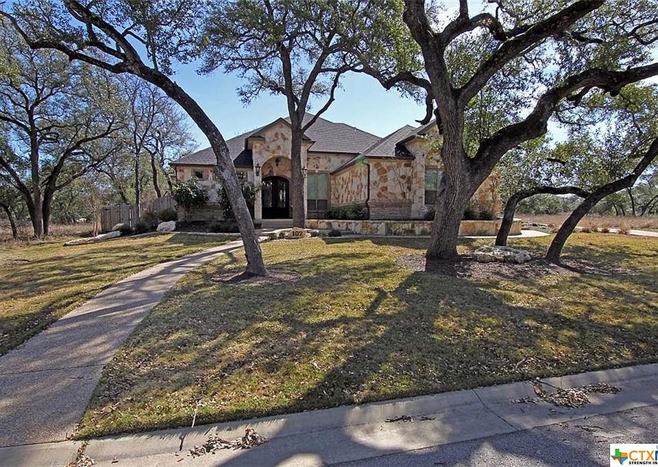 1st image of 107 Lago Verde Ln