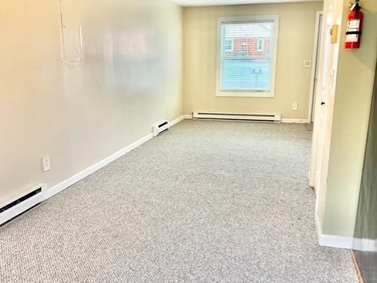 120 Hinsdale St — Photo 9