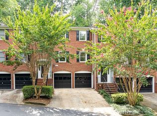 402 Dunwoody Chace, Sandy Springs, GA 30328