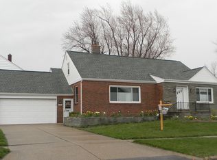 165 Merrymont Rd, Cheektowaga, NY 14225