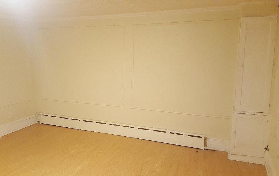 Studio Room