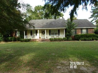 1150 Cherrywood Rd, Waycross, GA 31503