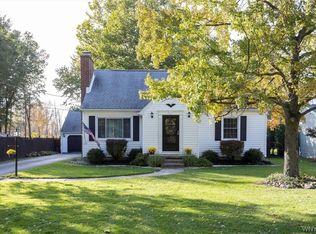 234 Ayer Rd, Williamsville, NY 14221