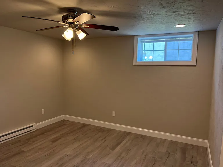 Salem Run Apartments - Phase 1 — Photo 37