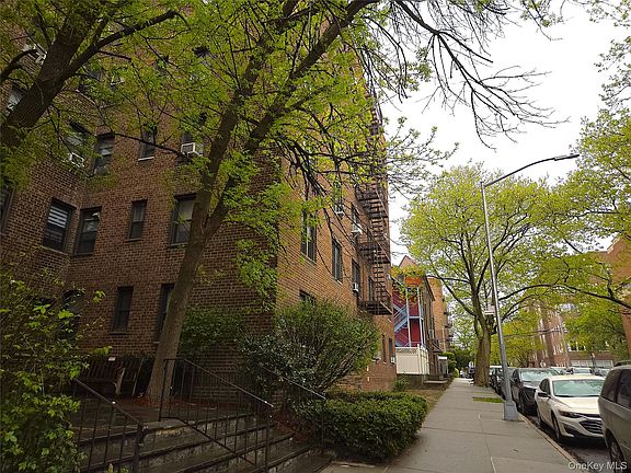 2nd image of 102-18 64th Avenue #2X