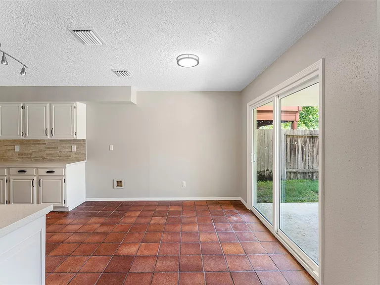 11831 Meadowchase Dr — Photo 10