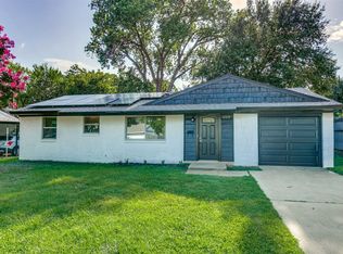 1203 Aransas Dr, Euless, TX 76039