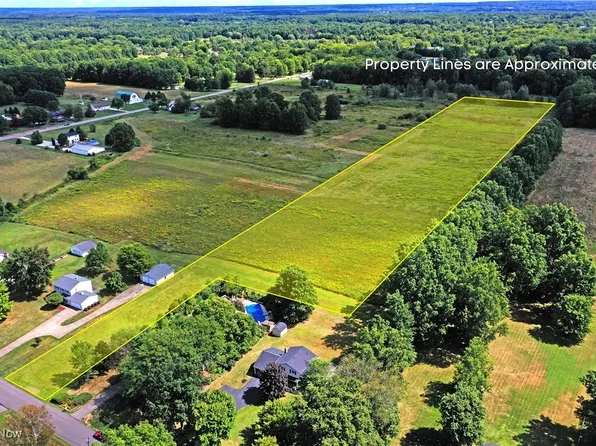 Pierce Rd, Warren, OH 44481