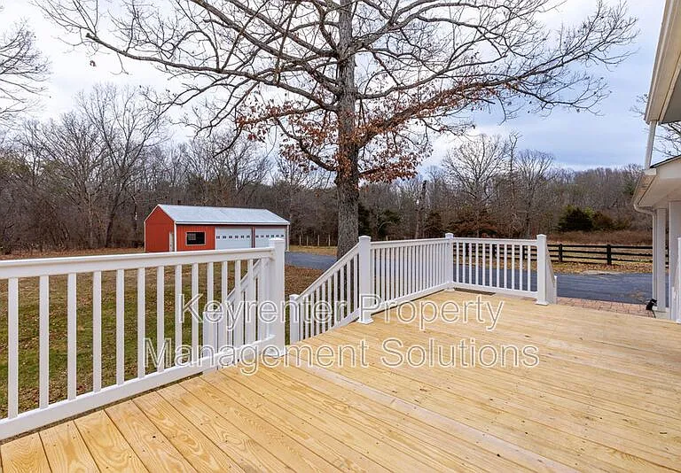 781 Cold Springs Rd — Photo 37