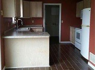 206 Becca Dr, Rolla, MO 65401