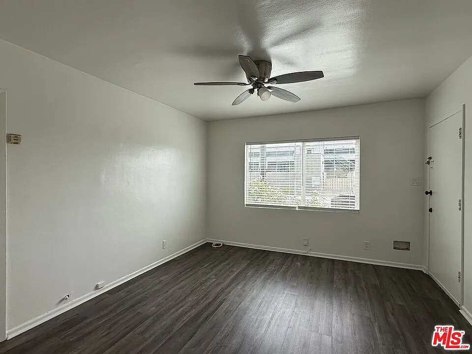 2 bed, 1.0 bath, 900 sqft, $2,500 — Photo 2