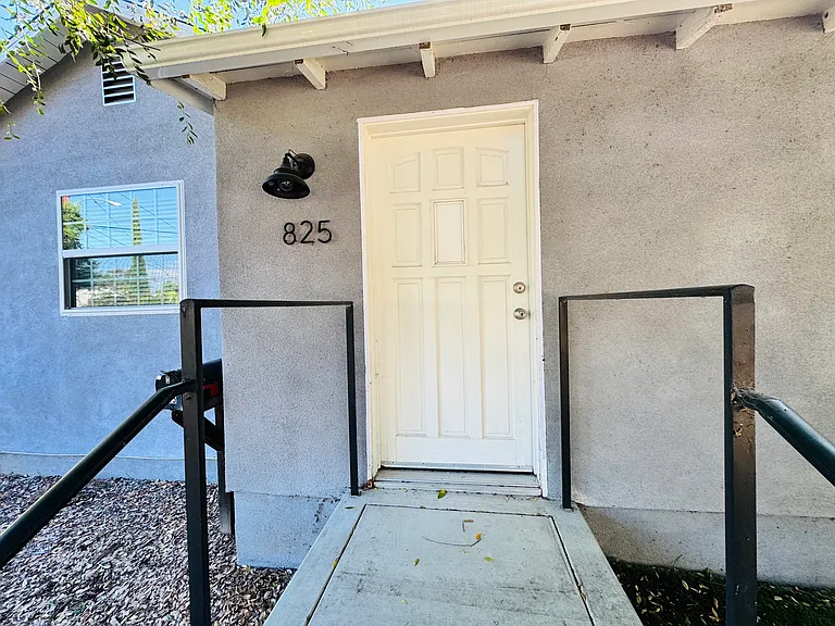 825 N Pasadena Ave — Photo 11