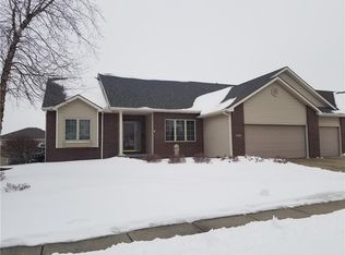 810 NW Ridge Rd, Ankeny, IA 50023