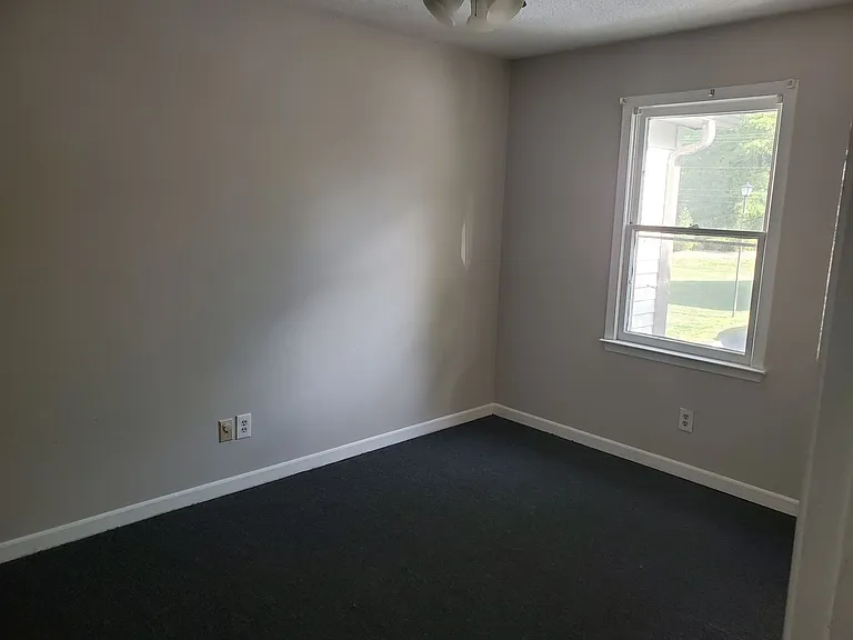 1913 Spring Wood Dr — Photo 7