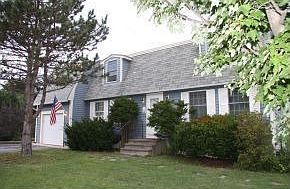 2nd image of 8 Cobble Hill Dr