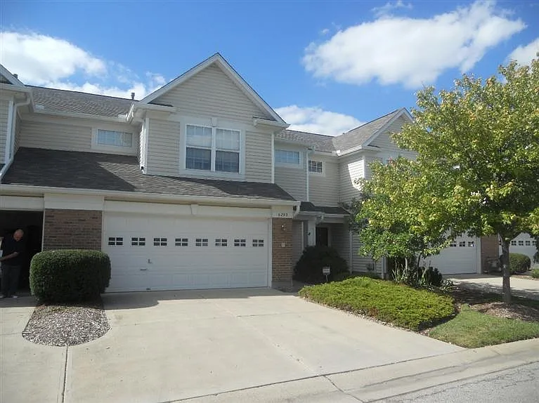 6293 Inverness Way photo 1