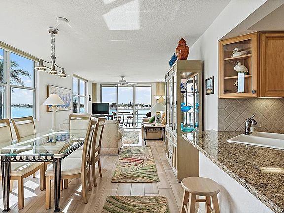5th image of 6093 Bahia Del Mar Cir APT 373
