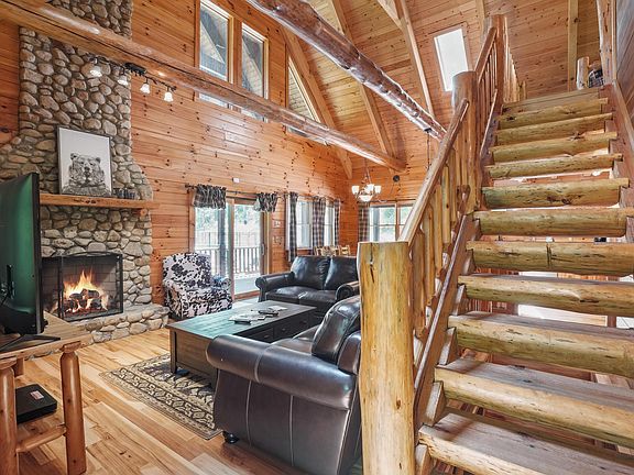 5th image of 18188 Buckingham Rd