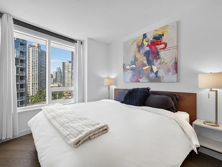 68 Smithe St #1110 — Photo 16