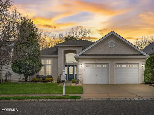 37 Oakmont Lane, Jackson, NJ 08527