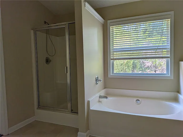 4624 Windale Dr — Photo 20