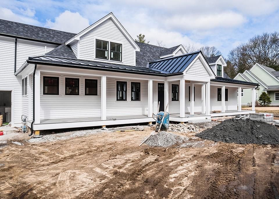 2nd image of 271 Peakham Rd