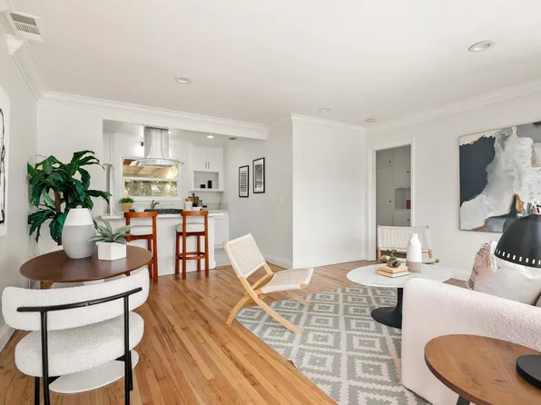 934 W 4th Ave, Escondido, CA 92025