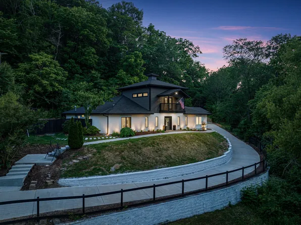 2086 Sunny Side Dr, Brentwood, TN 37027