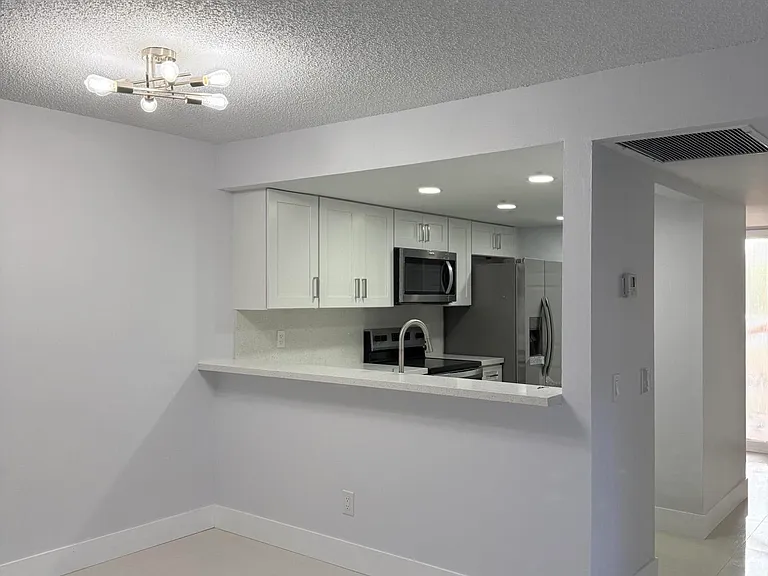 1041 NW 124th Ave #1041 — Photo 2