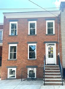 286 Halladay St, Jersey City, NJ, 07304