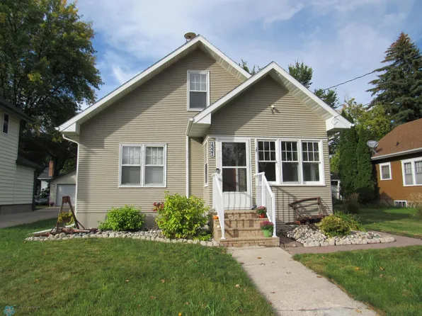 1321 11th Ave S, Fargo, ND 58103