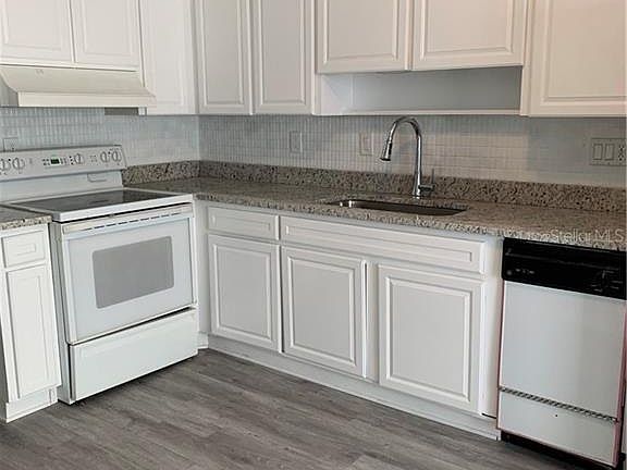 4th image of 7610 W Louisiana Ave