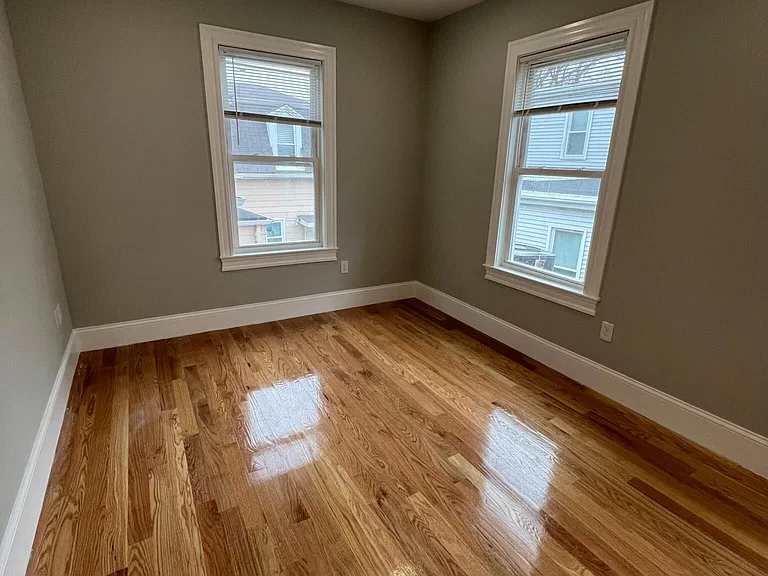 81 Pearl St #3 — Photo 6