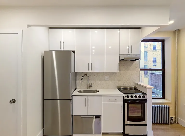 19 Stanton St #43 — Photo 1