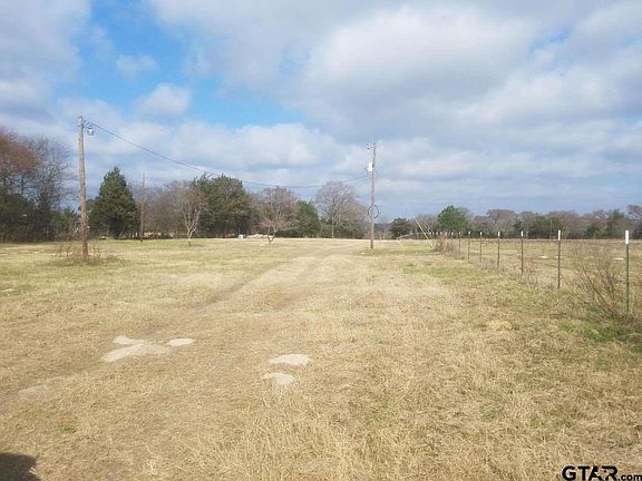 3rd image of 1431 County Road 1714