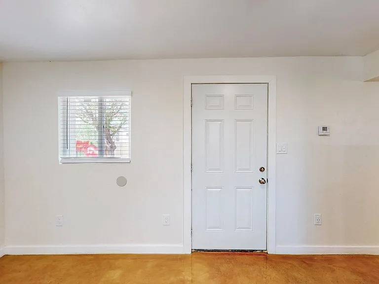 2443 De Vita Rd SW — Photo 4