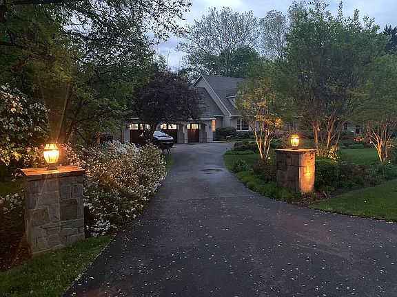 3rd image of 855 Whann Ave